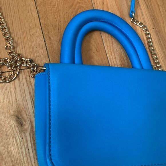 3am forever GUC vibrant blue handbag with gold chain strap - Picture 2 of 7